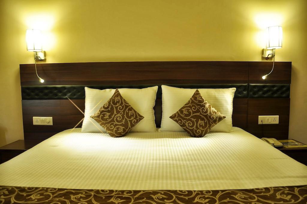 Hotel Empire Regency ชัยปุระ ภายนอก รูปภาพ