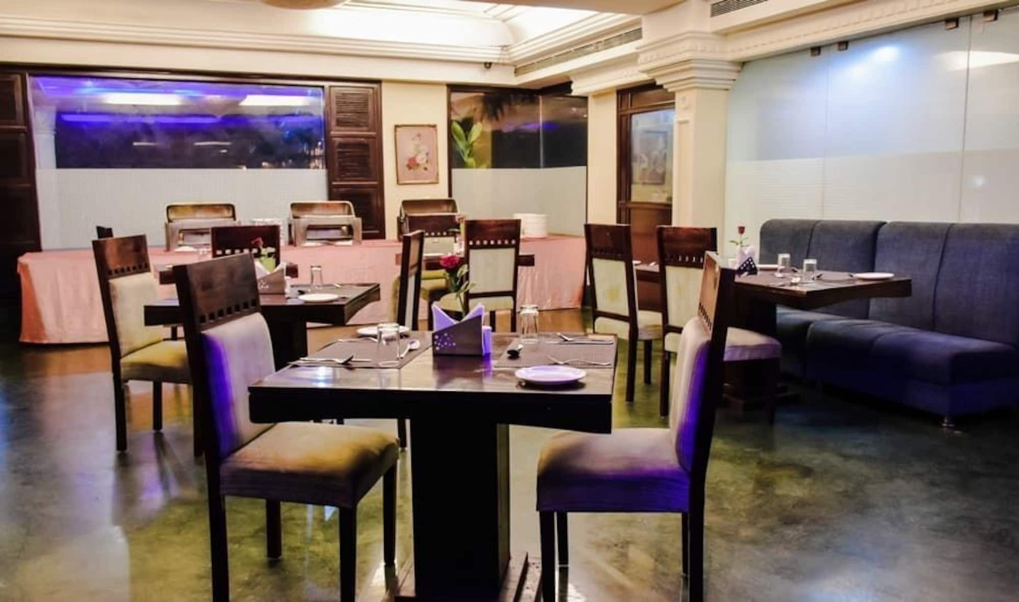 Hotel Empire Regency ชัยปุระ ภายนอก รูปภาพ